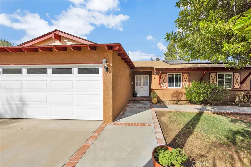 2242 Rainbow Ridge, Corona, California 92882 home-pic-3