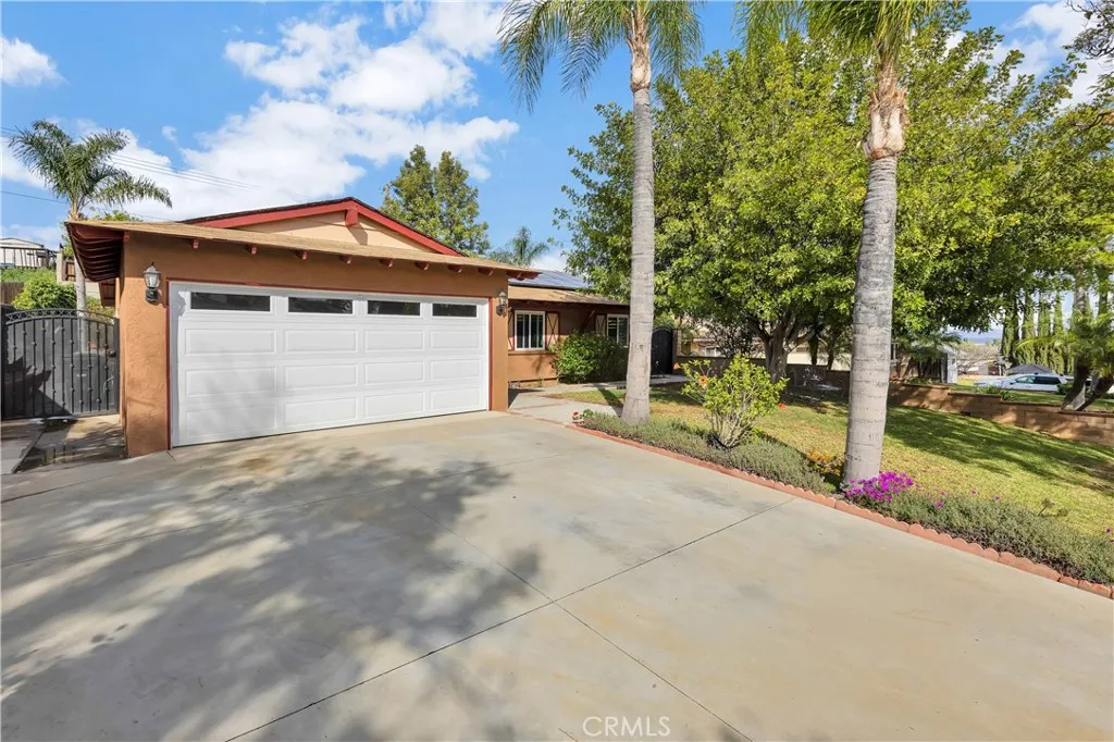 2242 Rainbow Ridge, Corona, California 92882 home-pic-4