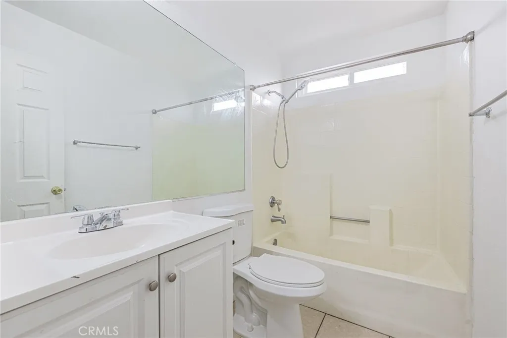 38601 Dedham Court, Palmdale, California 93552 home-pic-18