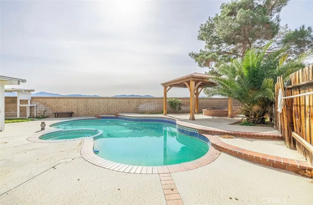 38601 Dedham Court, Palmdale, California 93552 home-pic-24
