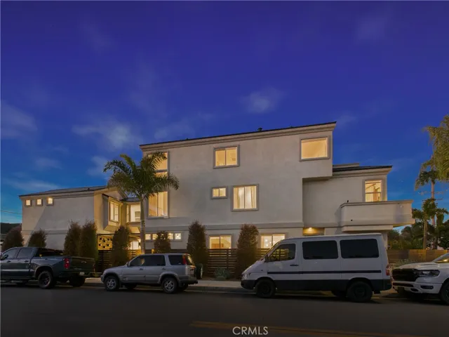 1201 Delaware Street, Huntington Beach, California 92648
