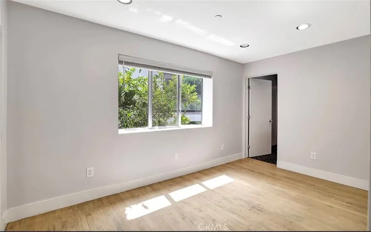 6396 Weidlake Drive, Los Angeles, California 90068