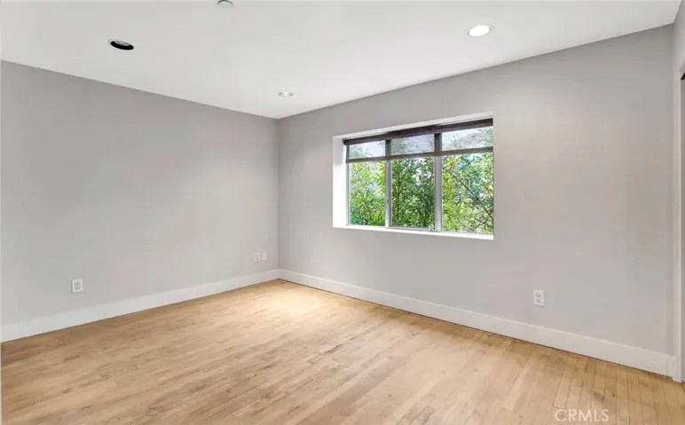 6396 Weidlake Drive, Los Angeles, California 90068