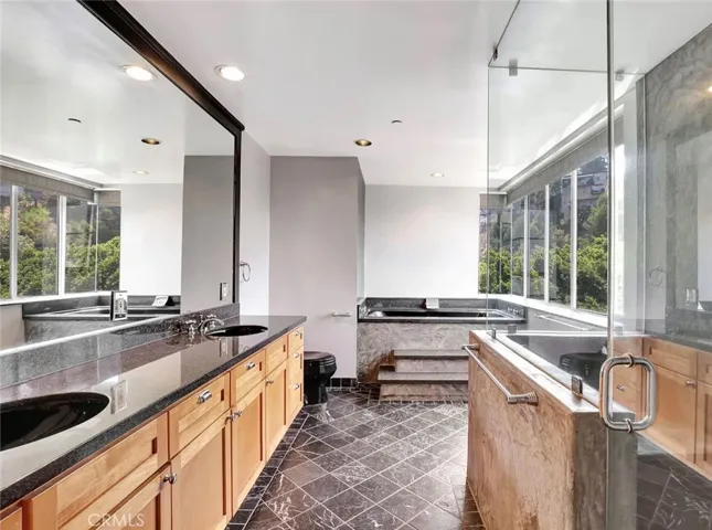 6396 Weidlake Drive, Los Angeles, California 90068
