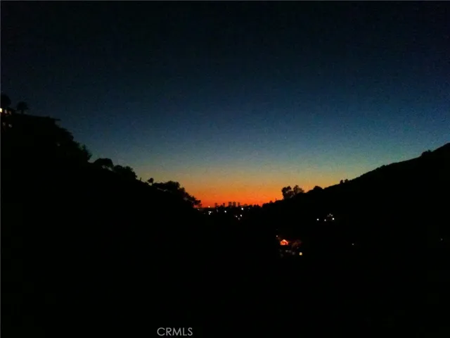 6396 Weidlake Drive, Los Angeles, California 90068
