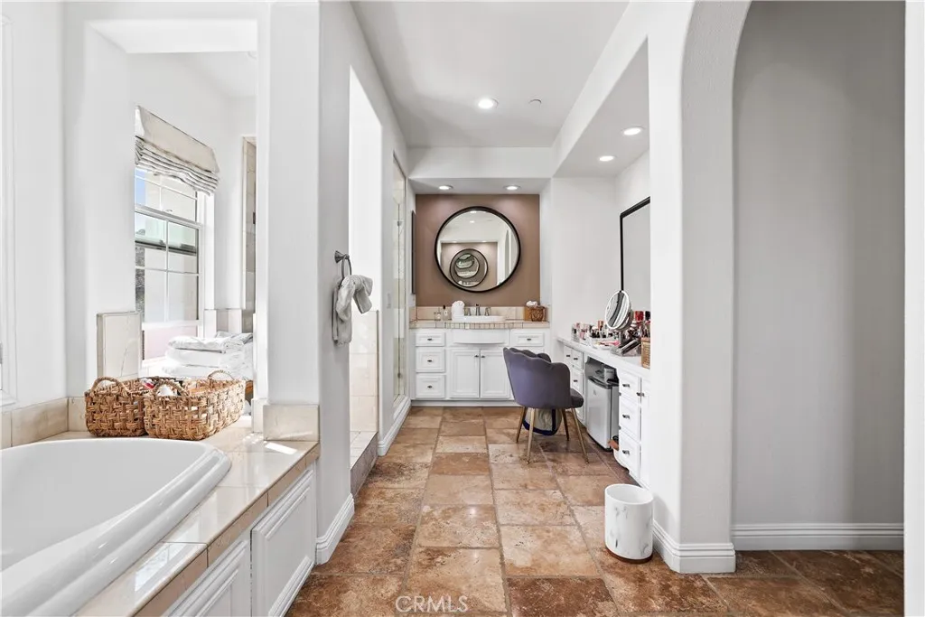 3012 Aviano Court, Chino Hills, California 91709 home-pic-32