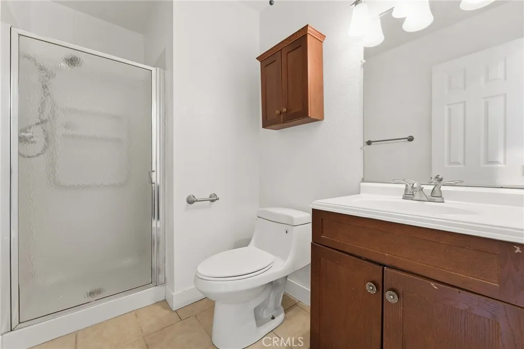 10312 Hawthorne Avenue, Hesperia, California 92345 home-pic-10