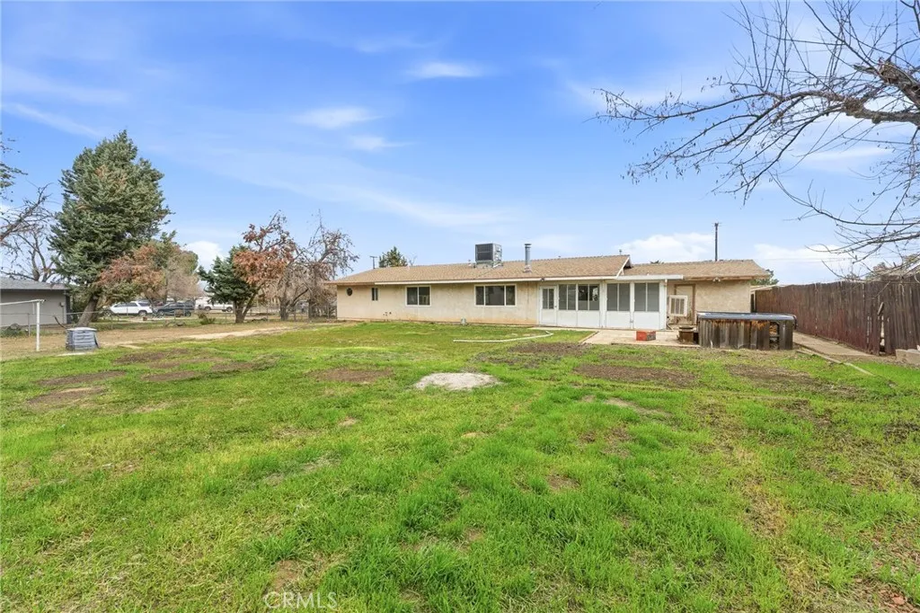 10312 Hawthorne Avenue, Hesperia, California 92345 home-pic-40