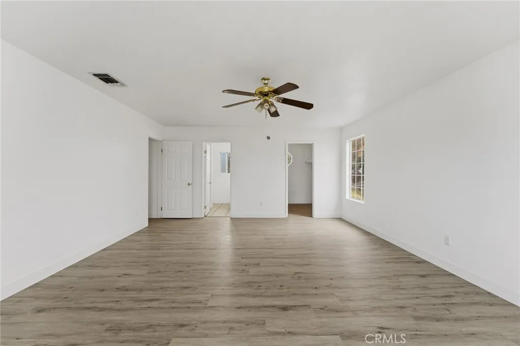 10312 Hawthorne Avenue, Hesperia, California 92345 home-pic-27