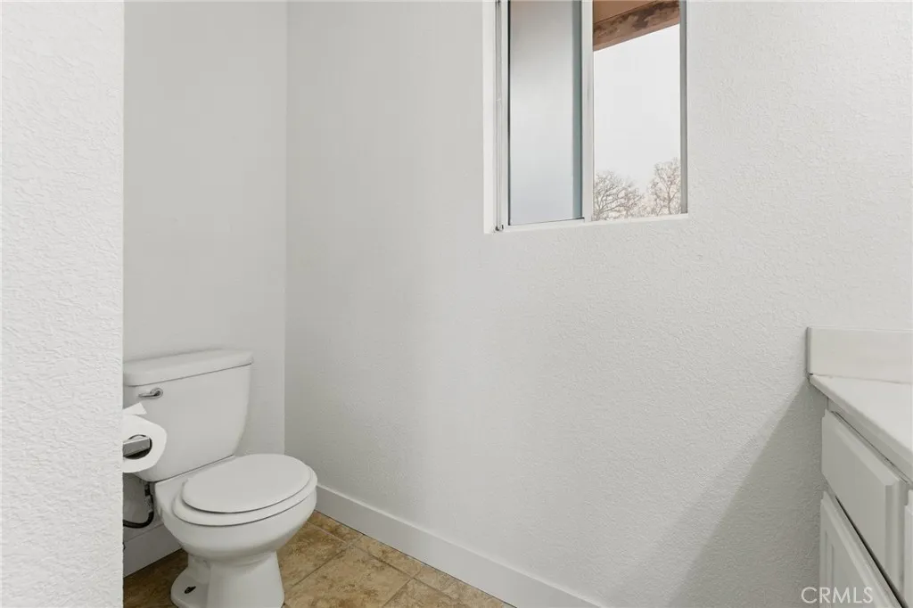 10312 Hawthorne Avenue, Hesperia, California 92345 home-pic-13