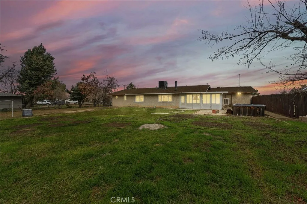 10312 Hawthorne Avenue, Hesperia, California 92345 home-pic-2