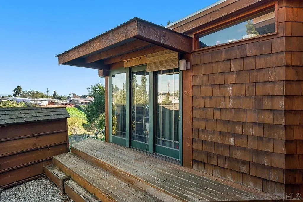 1817 David St, San Diego, California 92111 home-pic-20