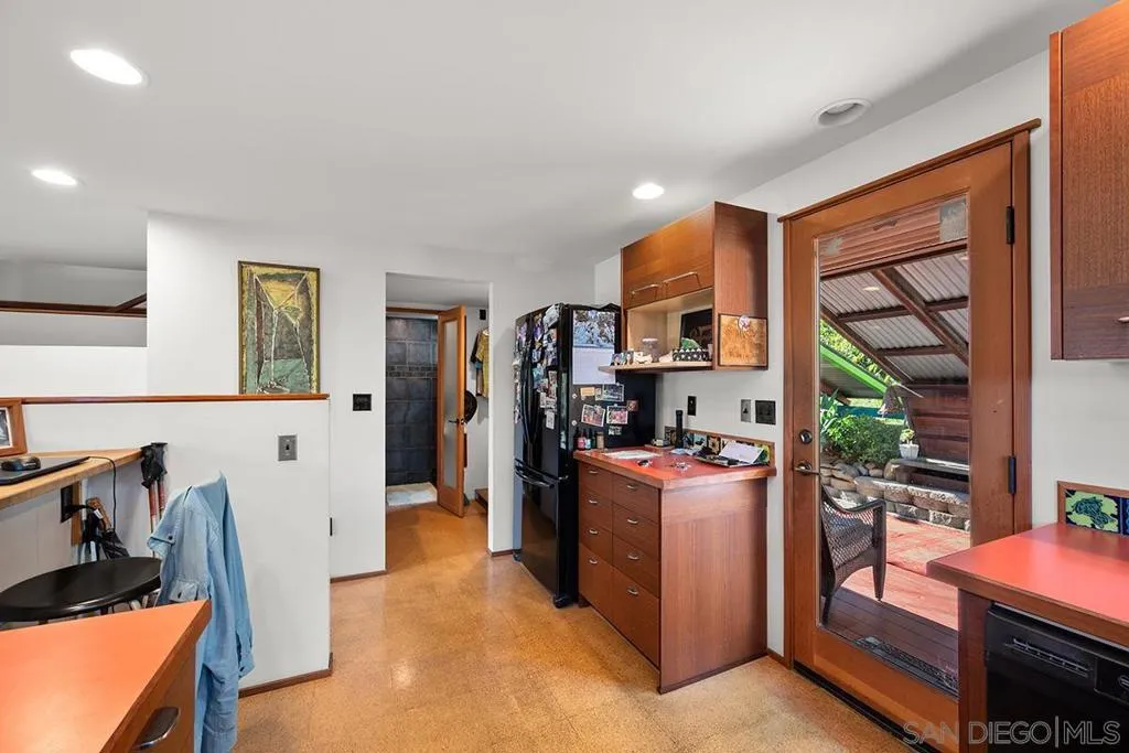 1817 David St, San Diego, California 92111 home-pic-10