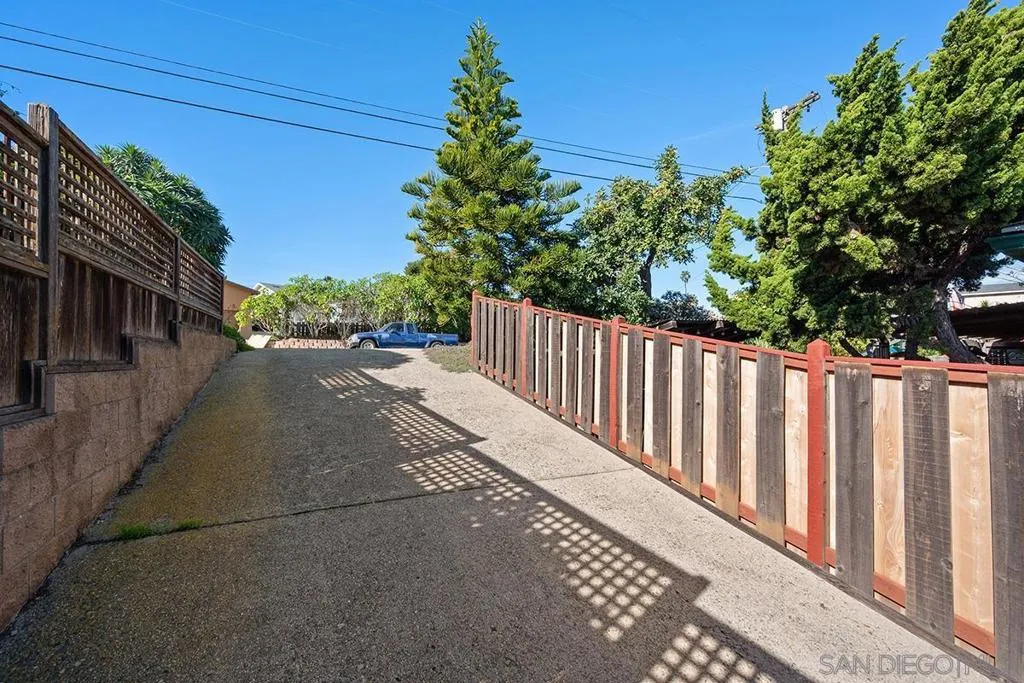 1817 David St, San Diego, California 92111 home-pic-29