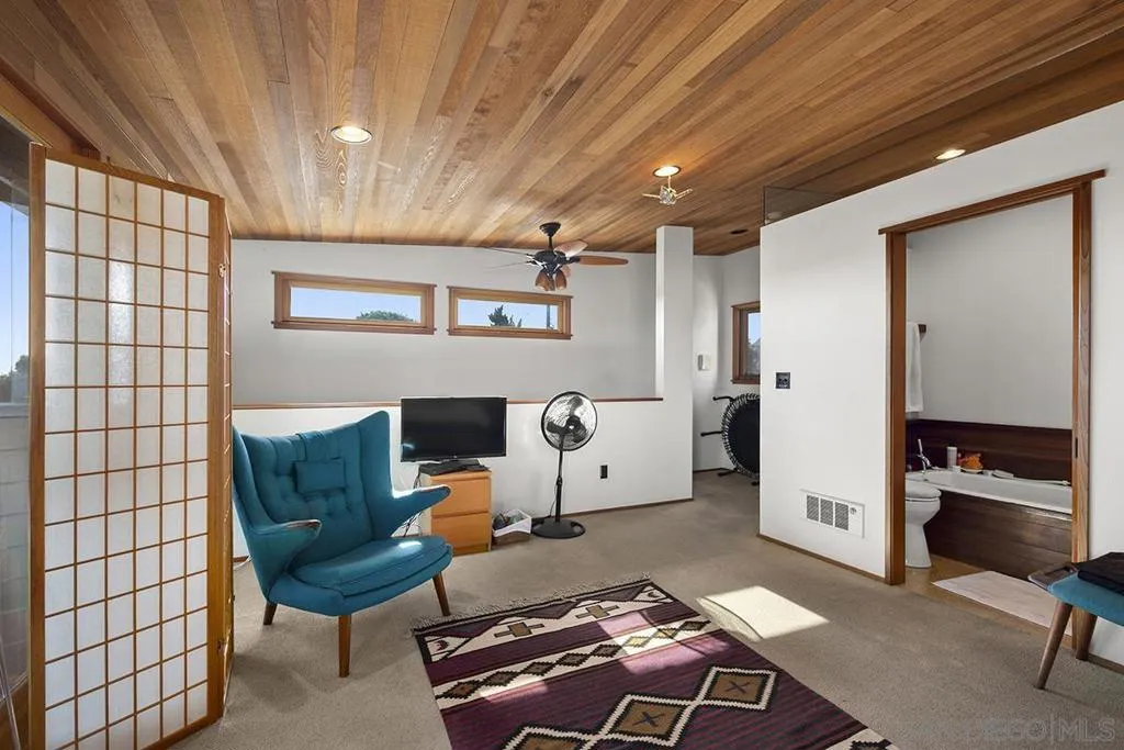 1817 David St, San Diego, California 92111 home-pic-15