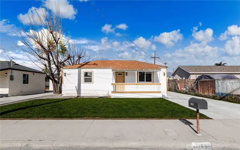 1095 E Phillips, Pomona, California 91766
