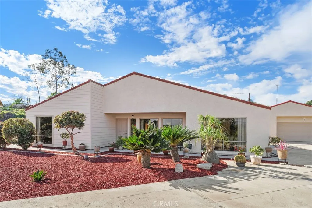 26730 Scott, Menifee, California 92584 home-pic-2