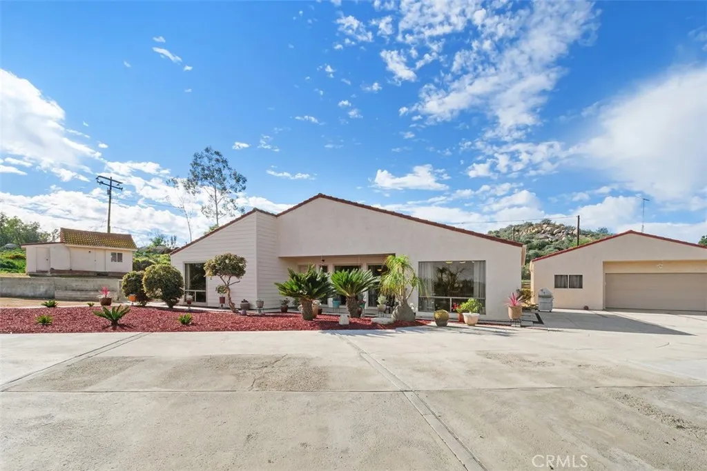 26730 Scott, Menifee, California 92584 home-pic-5