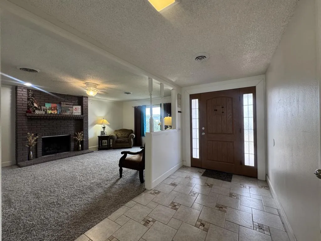 396 N Earle Street, Blythe, California 92225 home-pic-2