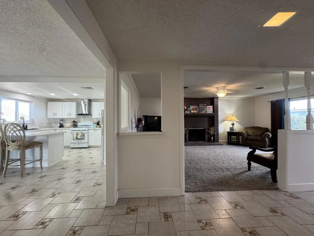 396 N Earle Street, Blythe, California 92225 home-pic-6