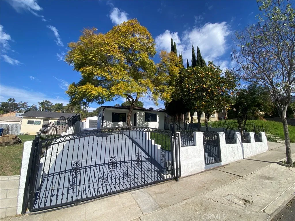 4549 Jade St., Los Angeles, California 90032 home-pic-1