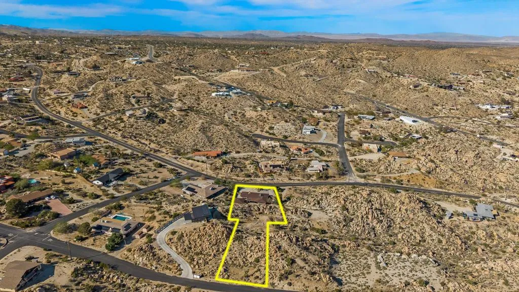 57113 Farrelo Road, Yucca Valley, California 92284 home-pic-43