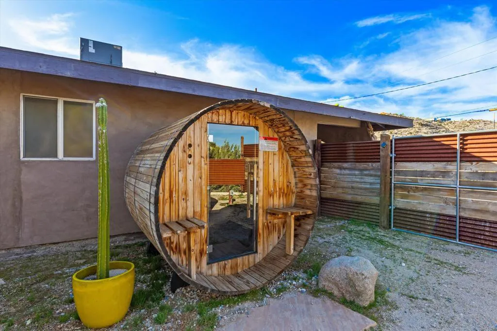 57113 Farrelo Road, Yucca Valley, California 92284 home-pic-28