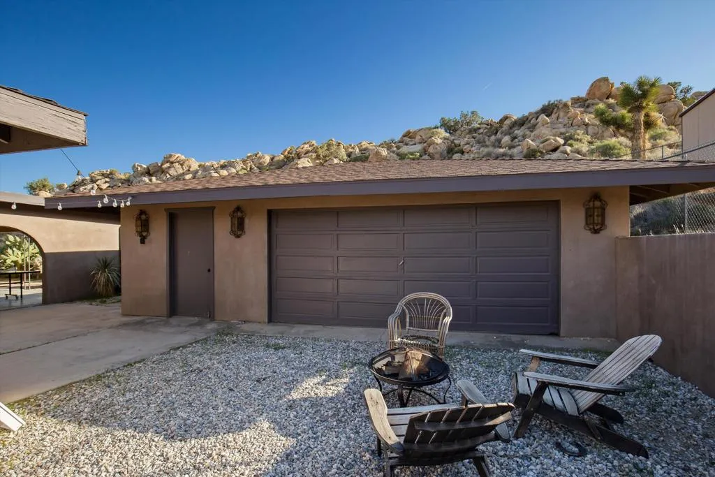 57113 Farrelo Road, Yucca Valley, California 92284 home-pic-37