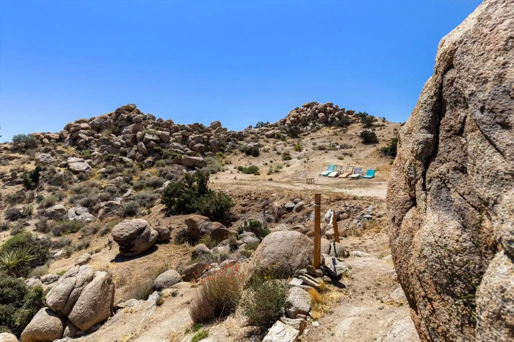 57113 Farrelo Road, Yucca Valley, California 92284 home-pic-42