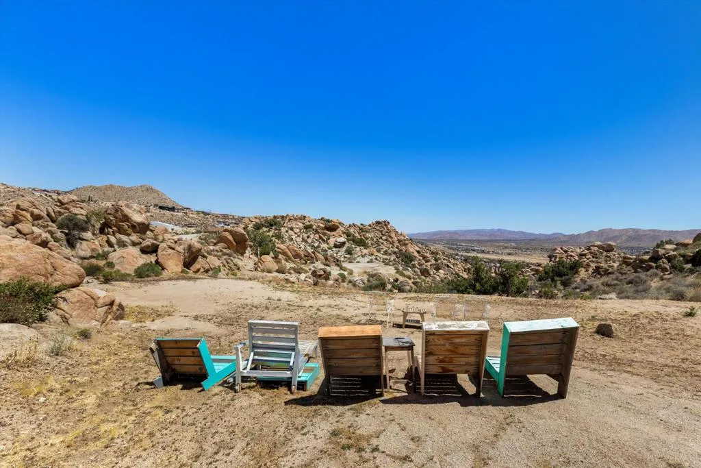 57113 Farrelo Road, Yucca Valley, California 92284 home-pic-40
