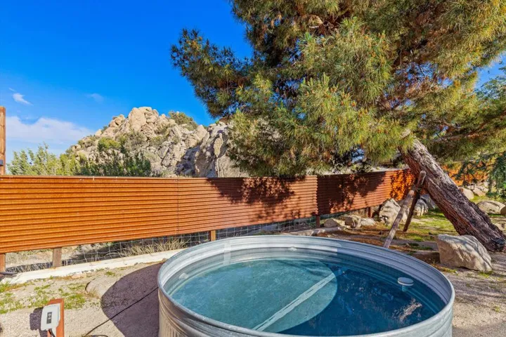 57113 Farrelo Road, Yucca Valley