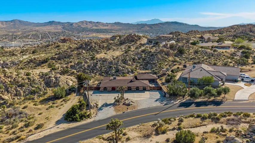 57113 Farrelo Road, Yucca Valley