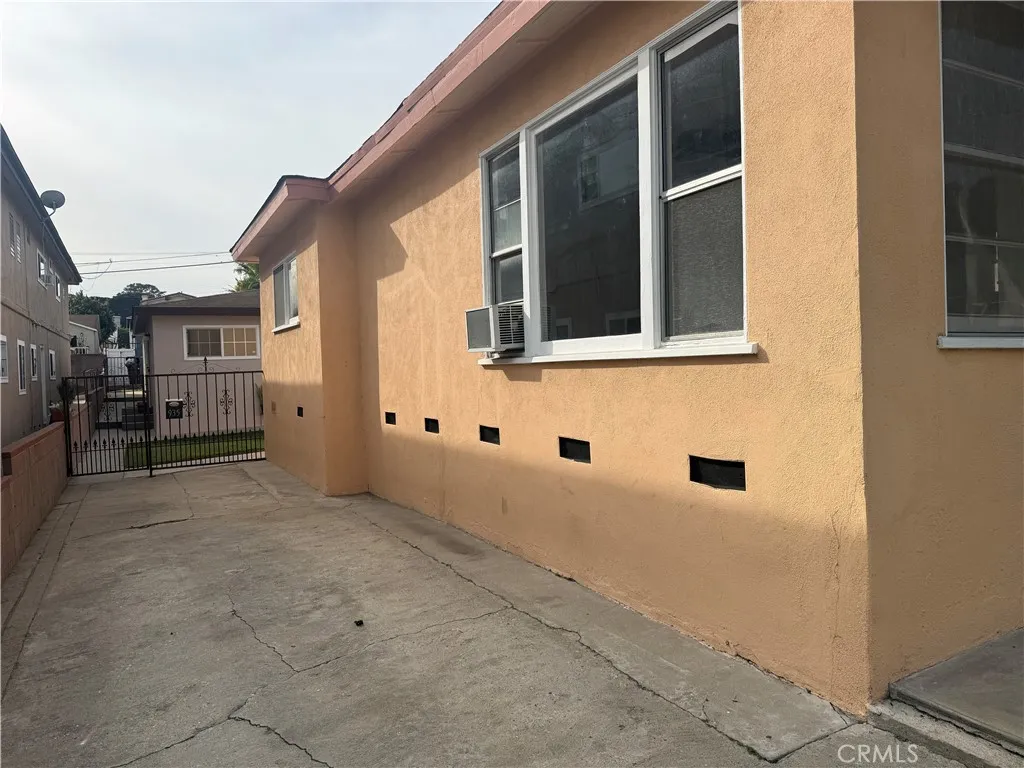 935 937 W 17th, San Pedro, California 90731 home-pic-3
