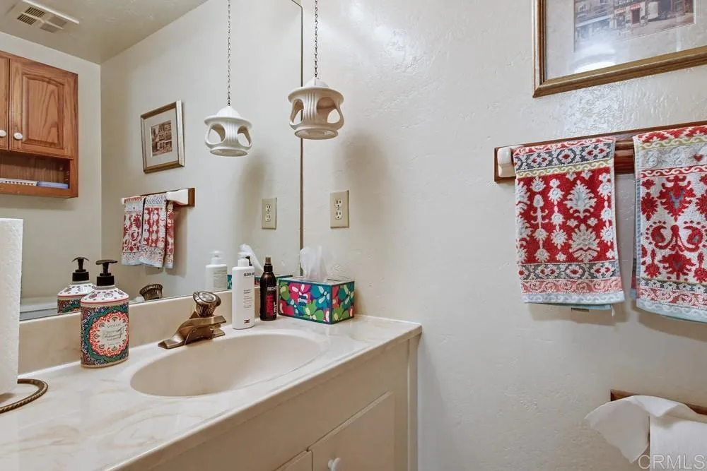 7861 Rancho Fanita Drive B, Santee, California 92071 home-pic-18