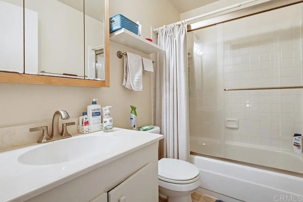 7861 Rancho Fanita Drive B, Santee, California 92071 home-pic-26