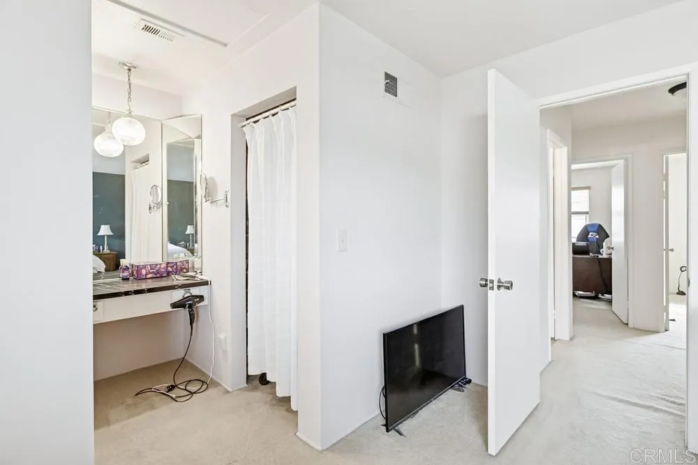 7861 Rancho Fanita Drive B, Santee, California 92071 home-pic-24