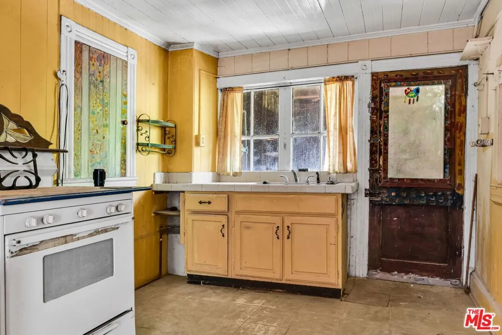 281 E Avenue 33, Los Angeles, California 90031 home-pic-25