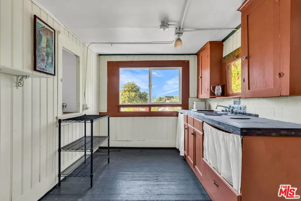 281 E Avenue 33, Los Angeles, California 90031 home-pic-12