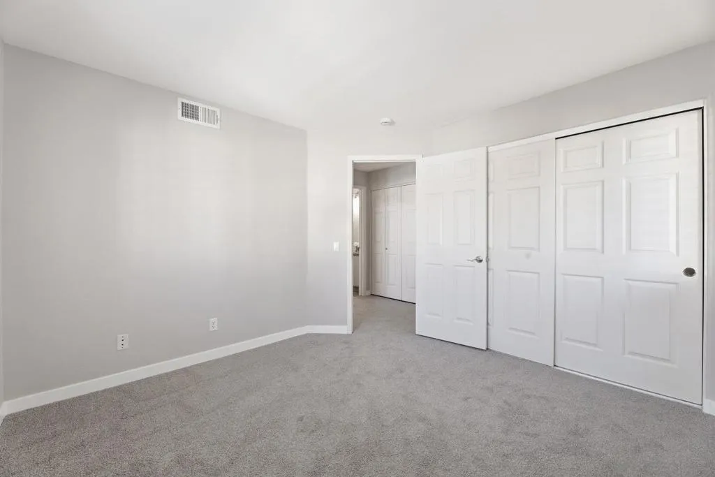 11908 Tivoli Park Row 7, San Diego, California 92128 home-pic-25