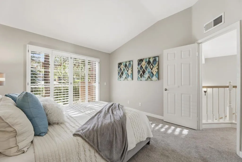 11908 Tivoli Park Row 7, San Diego, California 92128 home-pic-19