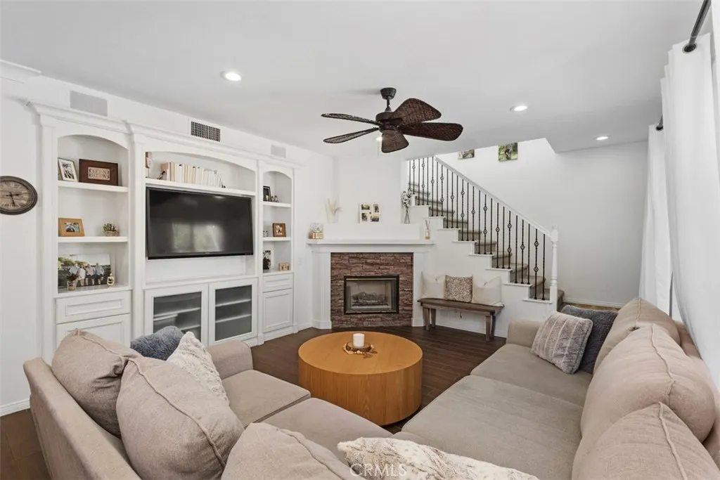 8 Claymont Drive, Ladera Ranch, California 92694 home-pic-12