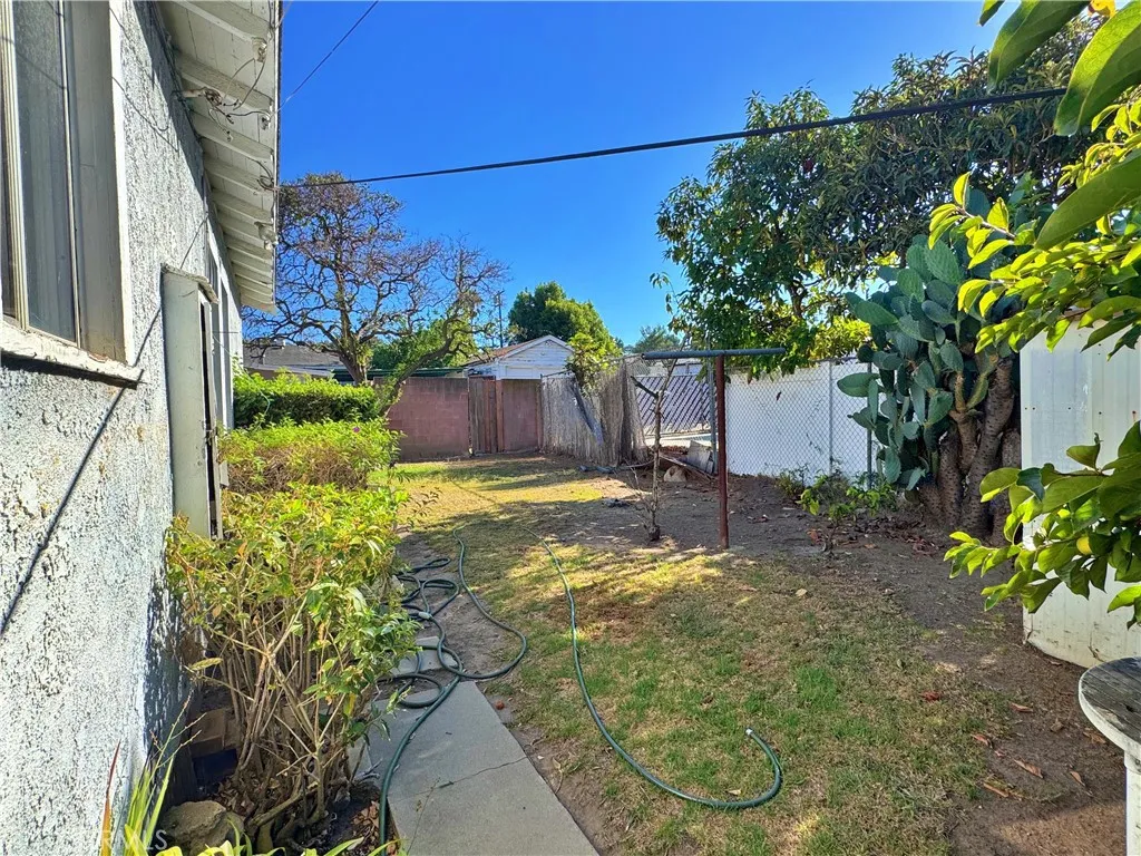 1852 260th Street, Lomita, California 90717 home-pic-49