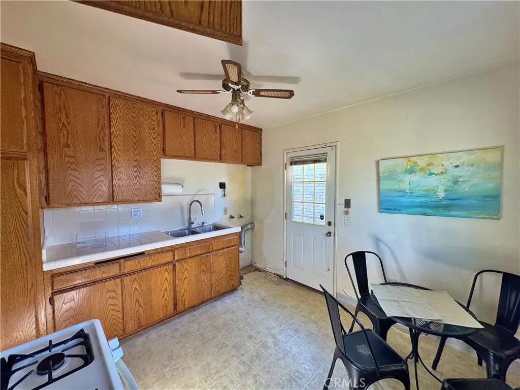 1852 260th Street, Lomita, California 90717 home-pic-14