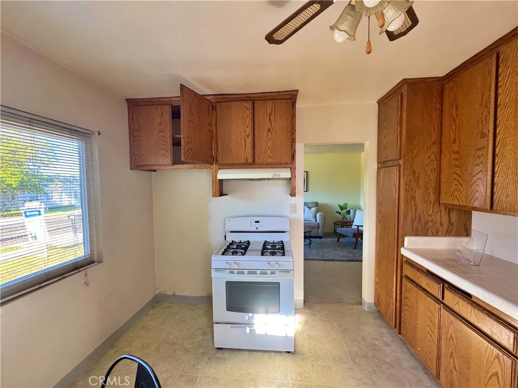 1852 260th Street, Lomita, California 90717 home-pic-16