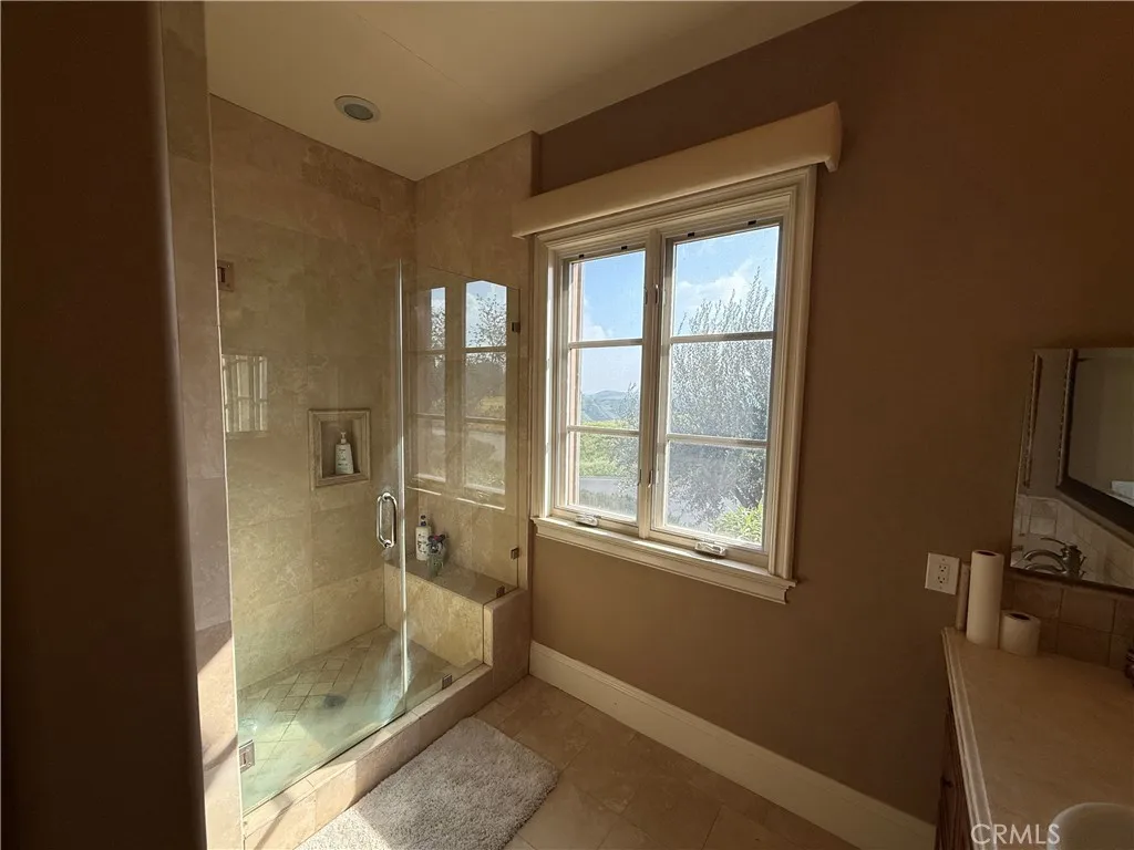 2268 Verona Court, Chino Hills, California 91709 home-pic-10