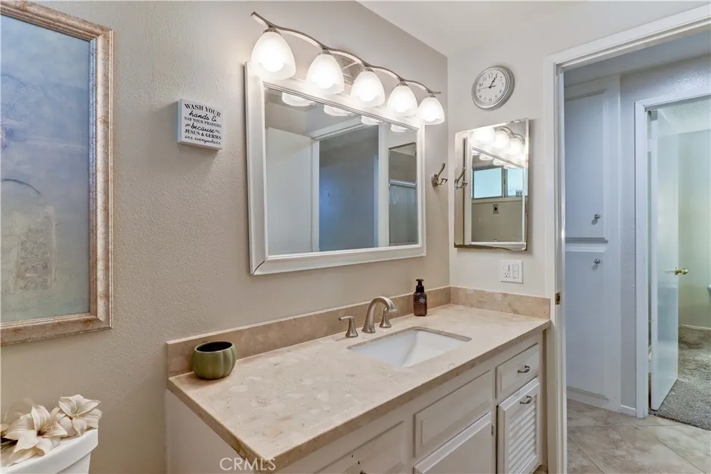 2273 Via Mariposa E C, Laguna Woods, California 92637 home-pic-26
