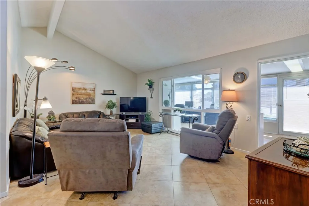 2273 Via Mariposa E C, Laguna Woods, California 92637 home-pic-3