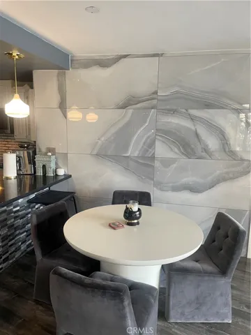 Upgrade to Marble wall