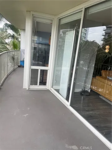 Long Balcomy