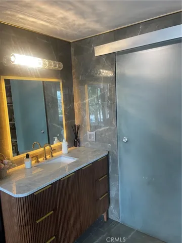 Primary Bathroom vanity
